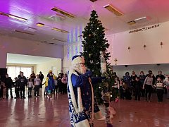 В Ершове прошло новогоднее представление для детей из многодетных семей