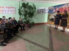 Ершовских сельчан поздравили с Днем матери