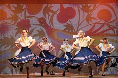 Сотрудников ДК химиков наградили за верность казачьим традициям