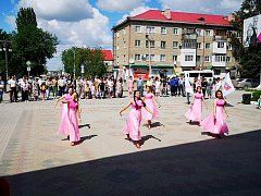 В Ершове прошёл праздничный митинг «Люблю тебя, моя Россия»