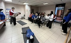 В ершовском КЦСОН активисты «Движения Первых» провели мастер-класс по оказанию первой помощи