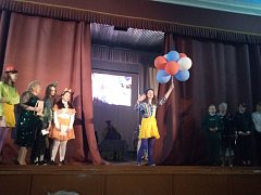 Новокраснянский Дом культуры Ершовского района отметил Всемирный день театра праздничным представлением