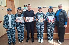 В ОМВД России по Ершовскому району подведели итоги отборочного этапа Всероссийского конкурса детского рисунка «Мои родители работают в полиции»