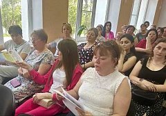 Полицейские провели профилактические беседы на родительских собраниях в школах города Ершова