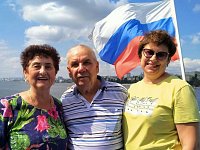 Символ государственности России — на фото ершовцев