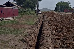 В селе Новорепное Ершовского района идет ремонт водопровода