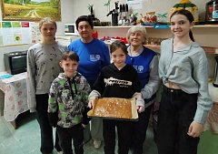 Ершовцы двух поколений совместно пекли тульский пряник по ГОСТУ Советского Союза