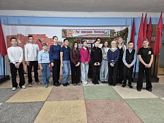 Волонтеры Ершовского района объединились на мастер-классе по плетению маскировочных сетей