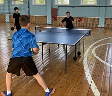 В Ершове прошло первенство по настольному теннису среди школьников, посвященное 80-летию Победы