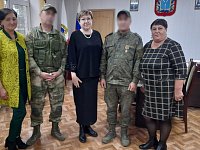 Глава Ершовского района Светлана Зубрицкая встретилась с мобилизованными земляками