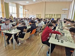 В Ершове шахматный турнир объединил одиннадцать сильнейших команд региона