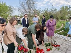 Сквозь годы память пронесем: Ершов празднует День Победы