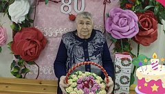 80-летие юбиляр из Ершовского района встретила в кругу друзей