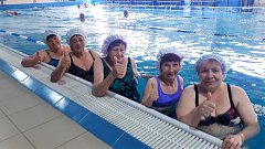 На занятиях по плаванию в ФОКе «Дельфин» г. Ершова побывали жительницы Озинского района