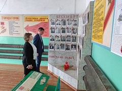 Замглавы администрации Ершовского района посетил школу с. Перекопное