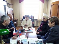 В Ершове депутат обсудил со своими избирателями насущные проблемы