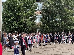 Последний звонок: школьная пора у ершовских выпускников осталась позади