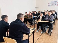 Ершовские сотрудники полиции рассказали молодежи о перспективах службы в органах внутренних дел