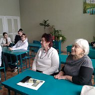 В ершовской школе прошла «классная встреча» двух поколений