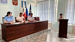 В администрации Ершовского района состоялось очередное заседание районного Собрания