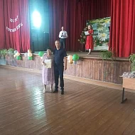 С концертом, мастер-классом, выставками и играми — так праздновали День поселка в Ершовском районе