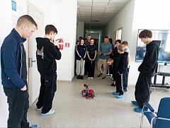 Школьники побывали на увлекательной экскурсии в центре цифрового образования детей «IT-КУБ. Ершов»