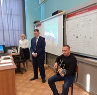 В Ершовском подразделении Приволжского учебного центра поздравили защитников Отечества