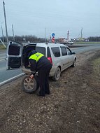 Ершовские сотрудники Госавтоинспекции вновь подтвердили, что безопасность на дороге – это не только контроль, но и готовность прийти на помощь