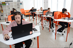 Занятия в IT-Cube пользуются популярностью у ершовских детей и подростков