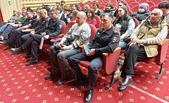 Ершовские участковые на сходе граждан отчитались о проделанной работе