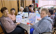 В творческой мастерской «Доброцентра» ершовцы пробовали себя в роли живописцев