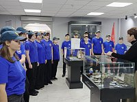 В Ершове юные спасатели побывали на экскурсии в «Музее героев СВО. На переломе эпох»