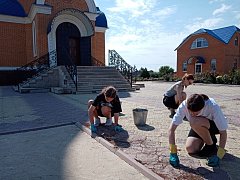 В Ершовском районе Первые приняли участие в экосубботнике