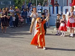 На площади им. И. П. Кузнецова прошел праздничный концерт, посвященный Международному дню защиты детей