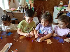 Ершовский кукольный театр «Лукоморье» продолжает радовать дошколят новыми постановками