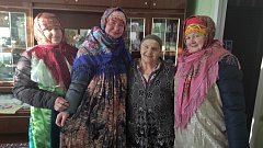 На Старый Новый год в гостях у сельчан Ершовского района колядовали и пели песни