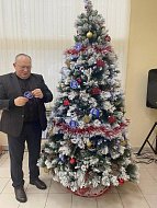 Депутат облдумы стал Дедом Морозом для ершовского мальчика