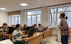 В «IT-КУБ.Ершов» ребят познакомили с удивительными возможностями нейросети