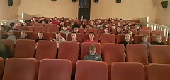Несколько классов школы №5 г. Ершова сегодня побывали на совместном кинопросмотре 