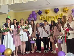 Перевернута еще одна страница школьной книги: в ершовской школе прошло торжественное вручение аттестатов выпускникам 9-х классов