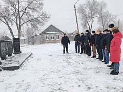 Ершовские ветераны боевых действий провели митинг памяти