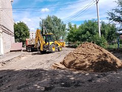 Ремонт ершовской дворовой территории -  в активной  фазе