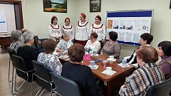 Ершовских женщин поздравили на праздничной программе «От всей души»