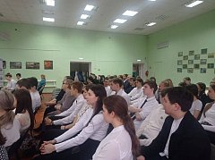 По инициативе облдепутата Ивана Бабошкина в школе №3 г. Ершова прошла профориентационная встреча 