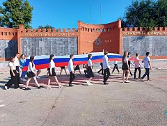 В Ершове прошел митинг в честь Дня Государственного флага РФ