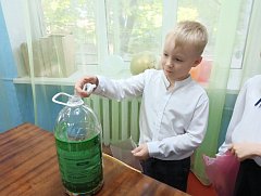 Школьники Ершова делают свой вклад в оздоровление Волги