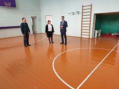 Замглавы администрации Ершовского района посетил школу с. Перекопное