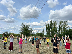 День единых действий: «Дельфиновский забег» в ершовском лагере