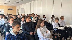 Сотрудники полиции проводят активную работу, чтобы образ жизни ершовской молодежи был здоровым