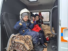 Ершовские дошкольники впервые побывали на экскурсии в  службе спасения